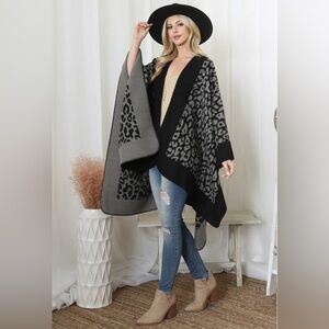 Beautiful Winter Poncho
#N012
